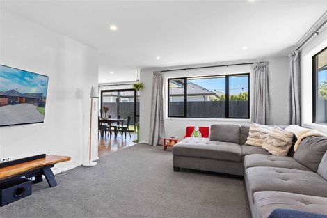 Photo of property in 9 Johnson Avenue, Amberley, 7410