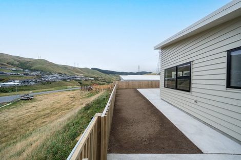 Photo of property in 67 Crompton Avenue, Churton Park, Wellington, 6037