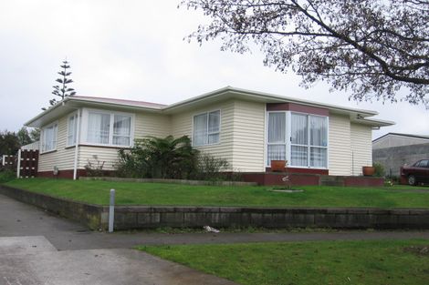 Photo of property in 9 Wairau Place, Kelvin Grove, Palmerston North, 4414