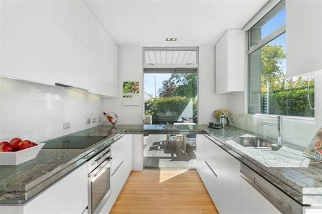 Photo of property in 21 Weka Street, Fendalton, Christchurch, 8041