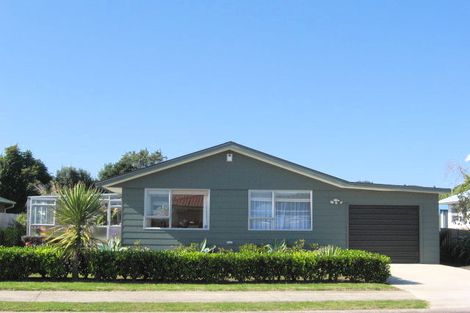Photo of property in 42 Cholmondeley Crescent, Whitianga, 3510