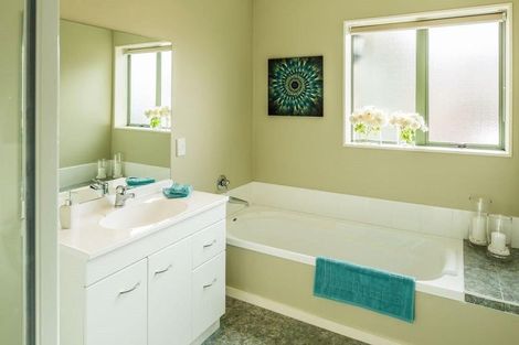 Photo of property in 37 Saint Ives Drive, Camborne, Porirua, 5026