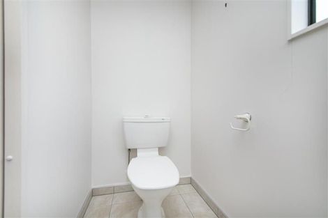 Photo of property in 32 Stewart Crescent, Hokowhitu, Palmerston North, 4410