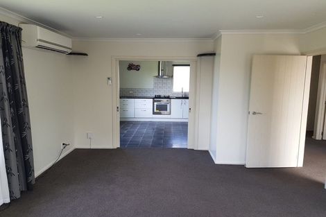Photo of property in 9 Pembroke Street, Avondale, Christchurch, 8061
