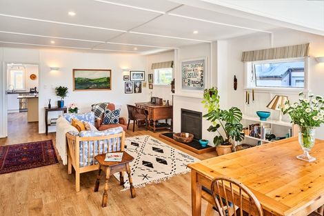 Photo of property in 53 Pukatea Street, Eastbourne, Lower Hutt, 5013