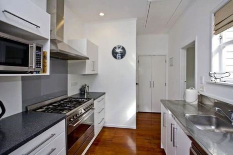 Photo of property in 7 Wicklow Road, Narrow Neck, Auckland, 0622