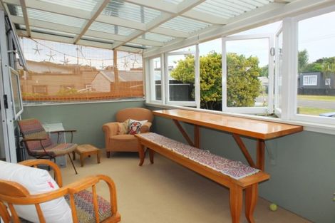 Photo of property in 22 Dewe Terrace, Foxton Beach, Foxton, 4815