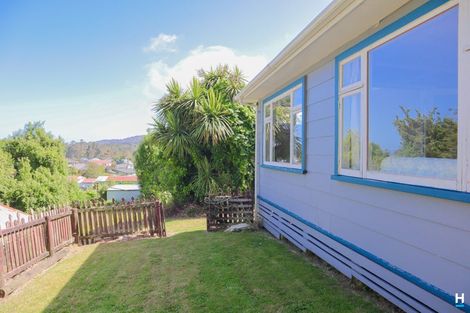 Photo of property in 9 Ross Street, Dunollie, Runanga, 7803