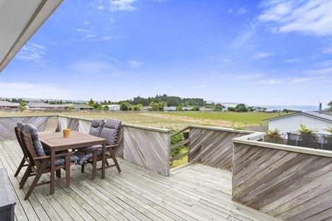 Photo of property in 16 Bronte Place, Owhata, Rotorua, 3010