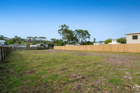 Photo of property in 929 Whangaparaoa Road, Manly, Whangaparaoa, 0930