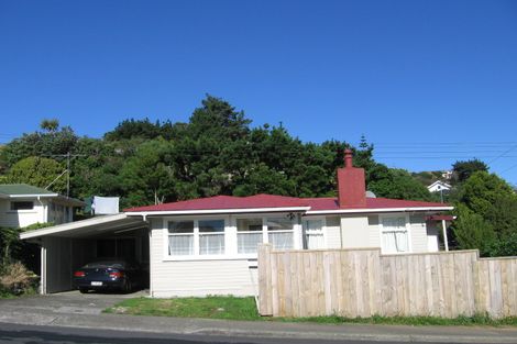 Photo of property in 68 Beazley Avenue, Paparangi, Wellington, 6037