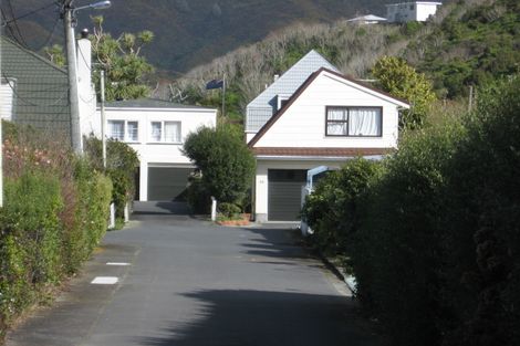 Photo of property in 21 Parkvale Road, Karori, Wellington, 6012