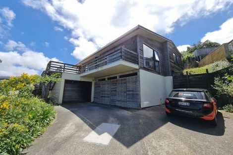 Photo of property in 5a Dennis Way, Island Bay, Wellington, 6023