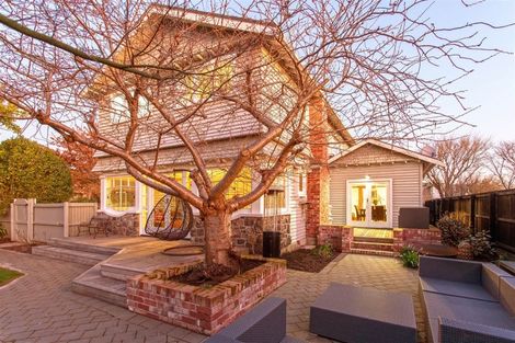 Photo of property in 28 Tui Street, Fendalton, Christchurch, 8041