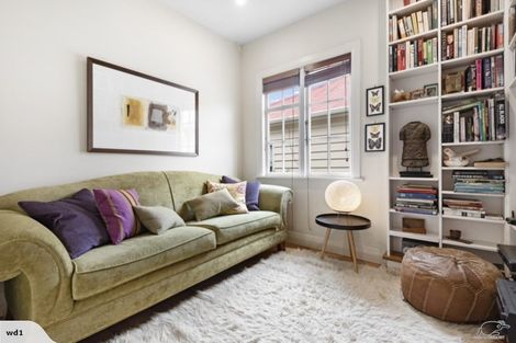 Photo of property in 87 Clyde Street, Island Bay, Wellington, 6023