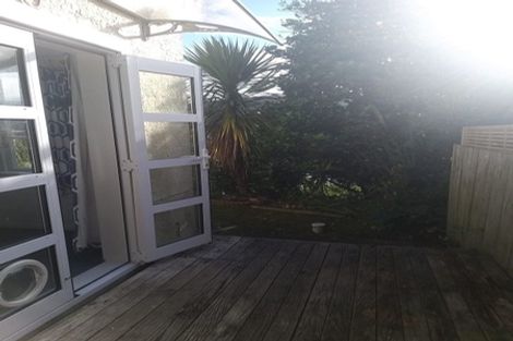 Photo of property in 5 Harland Street, Brooklyn, Wellington, 6021