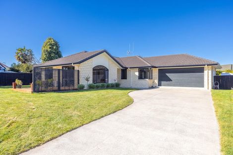 Photo of property in 31 Nielsen Gardens, Rototuna, Hamilton, 3210
