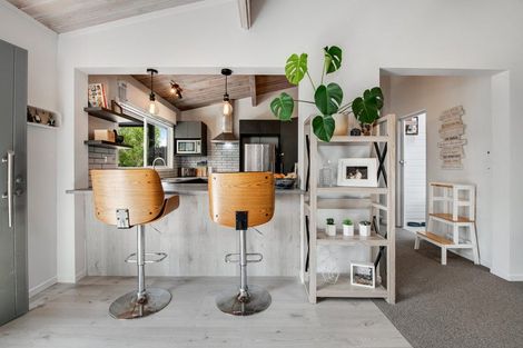 Photo of property in 24a Fairway Avenue, Red Beach, 0932