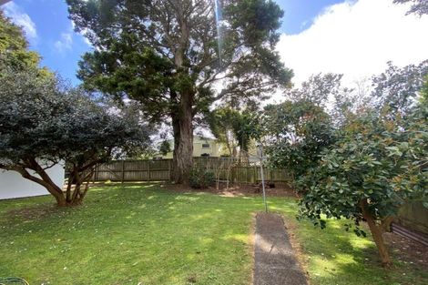 Photo of property in 1/15 Munstead Place, Hillcrest, Auckland, 0627