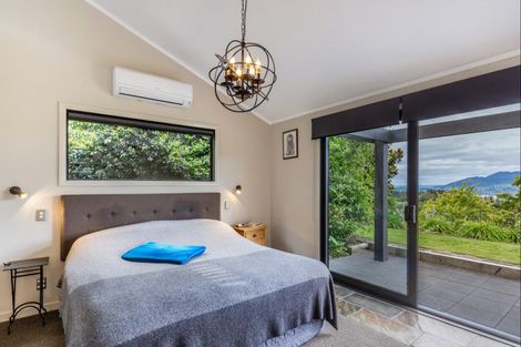 Photo of property in 15 Cameron Drive, Acacia Bay, Taupo, 3385