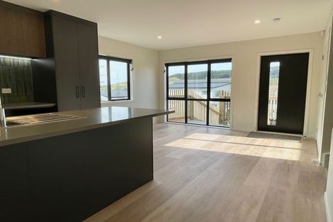 Photo of property in 5b Stockport Grove, Churton Park, Wellington, 6037