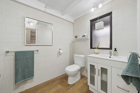 Photo of property in 5a Tapestry Grove, Silverstream, Upper Hutt, 5019