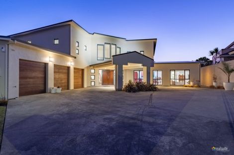 Photo of property in 25 Arahiwi Grove, Tirohanga, Lower Hutt, 5010