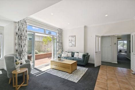 Photo of property in 96 Cashmere Avenue, Khandallah, Wellington, 6035