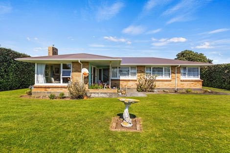 Photo of property in 198 Tasman Street, Opunake, 4616