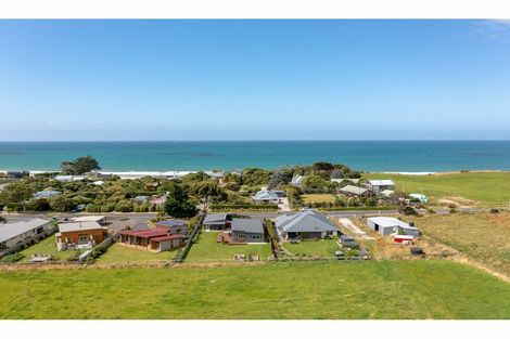 Photo of property in 1239 Coast Road, Karitane, Waikouaiti, 9471