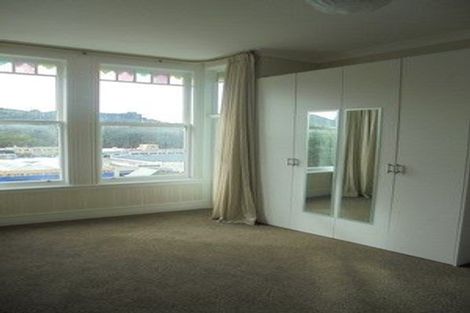 Photo of property in 127 Tasman Street, Mount Cook, Wellington, 6021