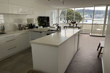 Photo of property in 1/130 Oriental Parade, Oriental Bay, Wellington, 6011