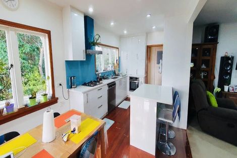 Photo of property in 1/8 Golf Road, New Lynn, Auckland, 0600