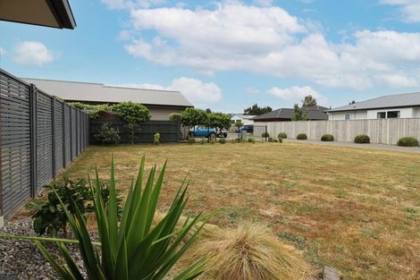 Photo of property in 1 Routhan Way, Carterton, 5713