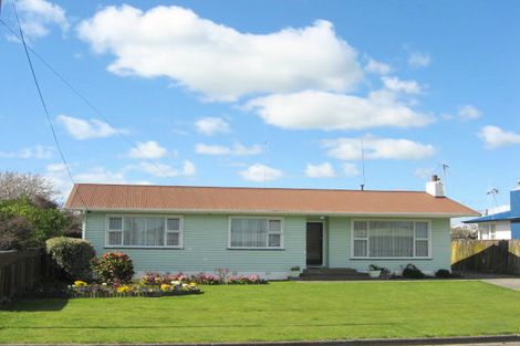 Photo of property in 32 Hammond Street, Bulls, 4818