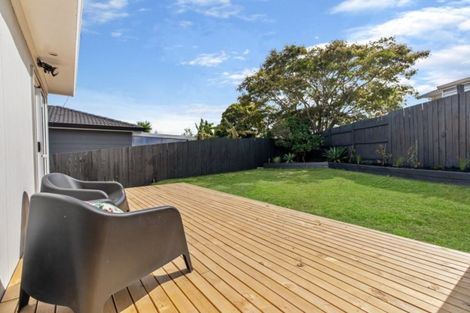 Photo of property in 2/25 Silver Creek Road, Weymouth, Auckland, 2103