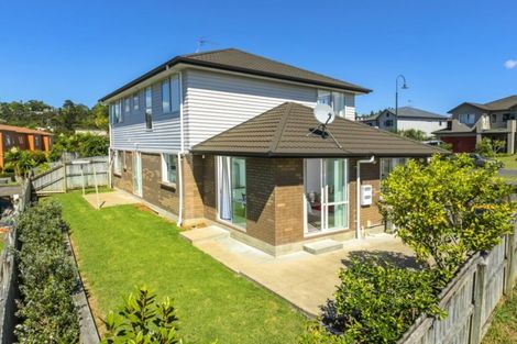 Photo of property in 35 Aberley Road, Schnapper Rock, Auckland, 0632