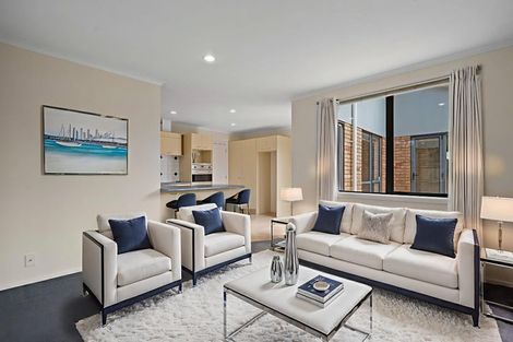 Photo of property in 94 Redcastle Drive, East Tamaki, Auckland, 2013