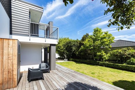 Photo of property in 17 Helmores Lane, Merivale, Christchurch, 8014