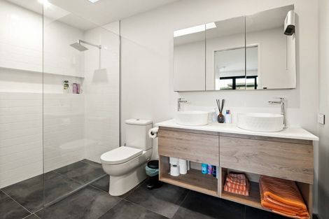 Photo of property in 5 Goddard Way, Sawyers Bay, Port Chalmers, 9023