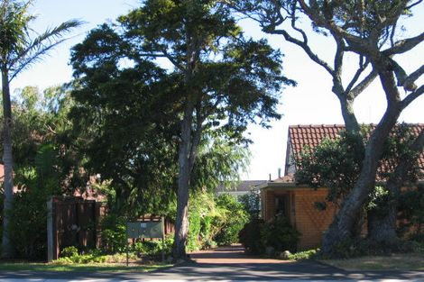 Photo of property in 2/26 Kitchener Road, Takapuna, Auckland, 0620