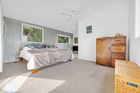 Photo of property in 11 Opou Road, Titirangi, Auckland, 0604