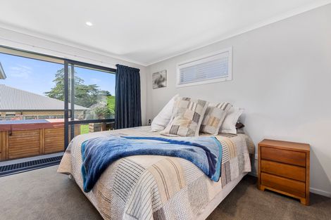 Photo of property in 28 Utopia Park Heights, Welcome Bay, Tauranga, 3112