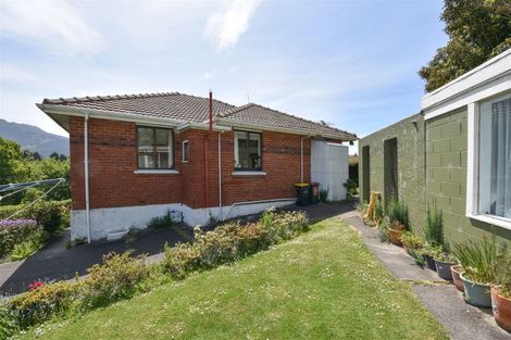 Photo of property in 6 District Road, Roseneath, Port Chalmers, 9023
