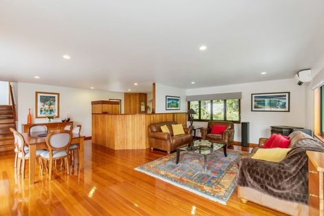 Photo of property in 134h Rangatira Road, Beach Haven, Auckland, 0626