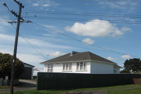 Photo of property in 33 Doralto Road, Frankleigh Park, New Plymouth, 4310