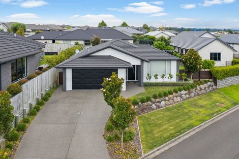 Photo of property in 8 Benmore Crescent, Pyes Pa, Tauranga, 3112
