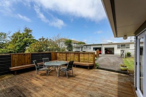 Photo of property in 73 Vivian Street, New Plymouth, 4310