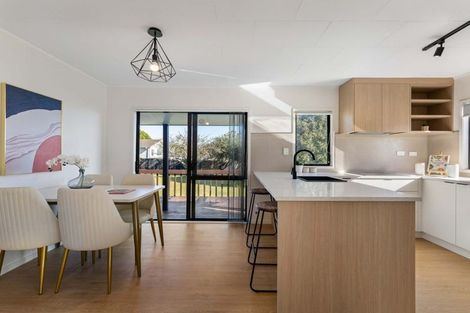 Photo of property in 113 Finlayson Avenue, Clendon Park, Auckland, 2103