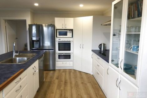 Photo of property in 27 East Bank Road, Thornton, Whakatane, 3193